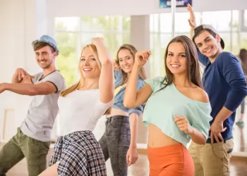 Sosyalleşmek İçin Hangi Kurslara Gitmeli?